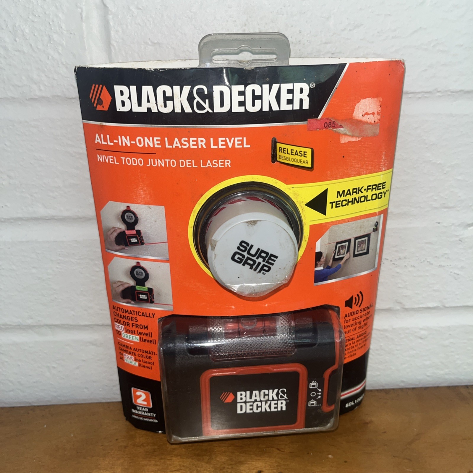 Black & Decker Sure Grip All-in-one Laser Level BDL100AV Red/Green Audio Signal