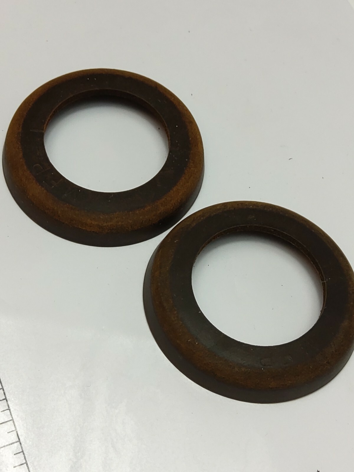 LOT OF 2 Miller Fluid Power 052-PS003-250 Leather Cup Seals (NIB)