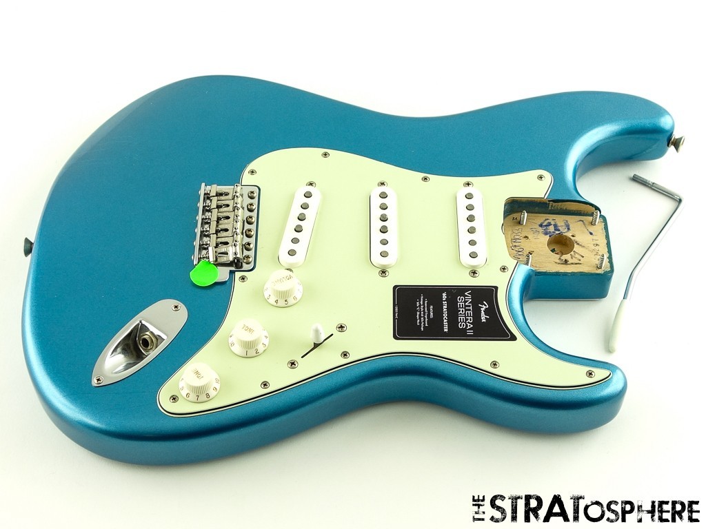 Fender Ltd. Vintera II Road Worn 60s Strat LOADED BODY, Lake Placid Blue