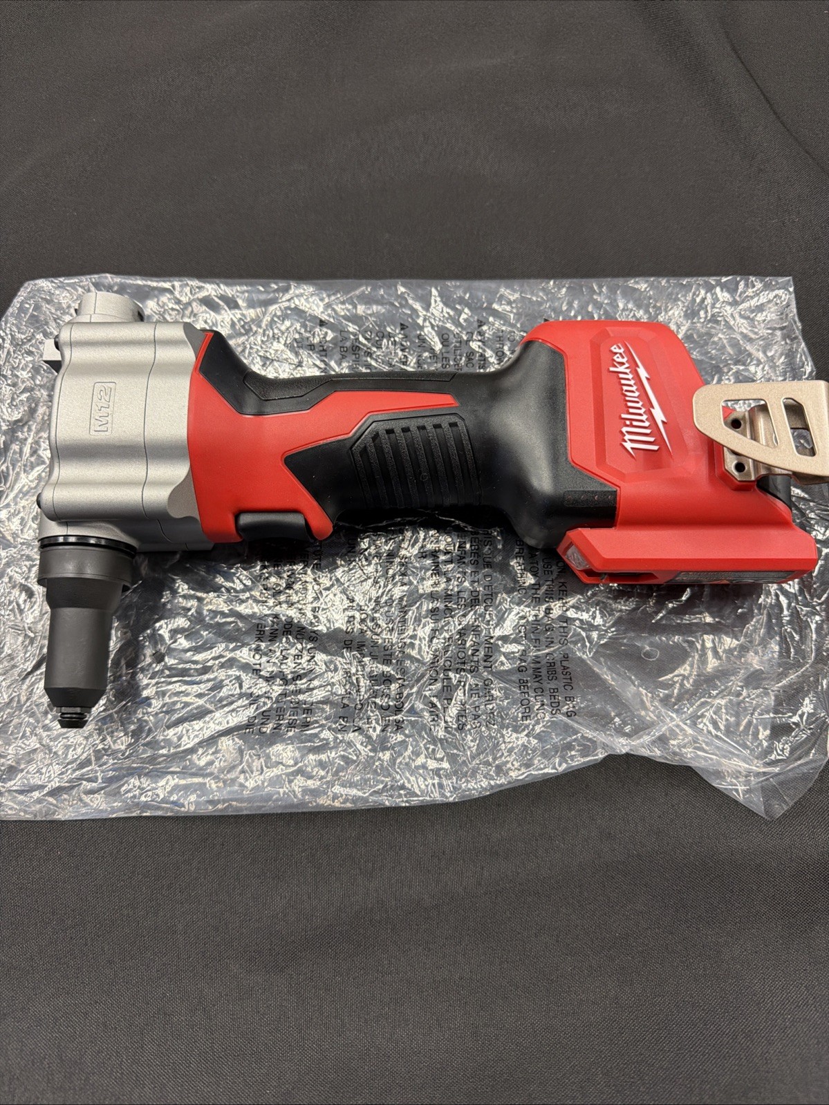Milwaukee M12 2550-20 Rivet