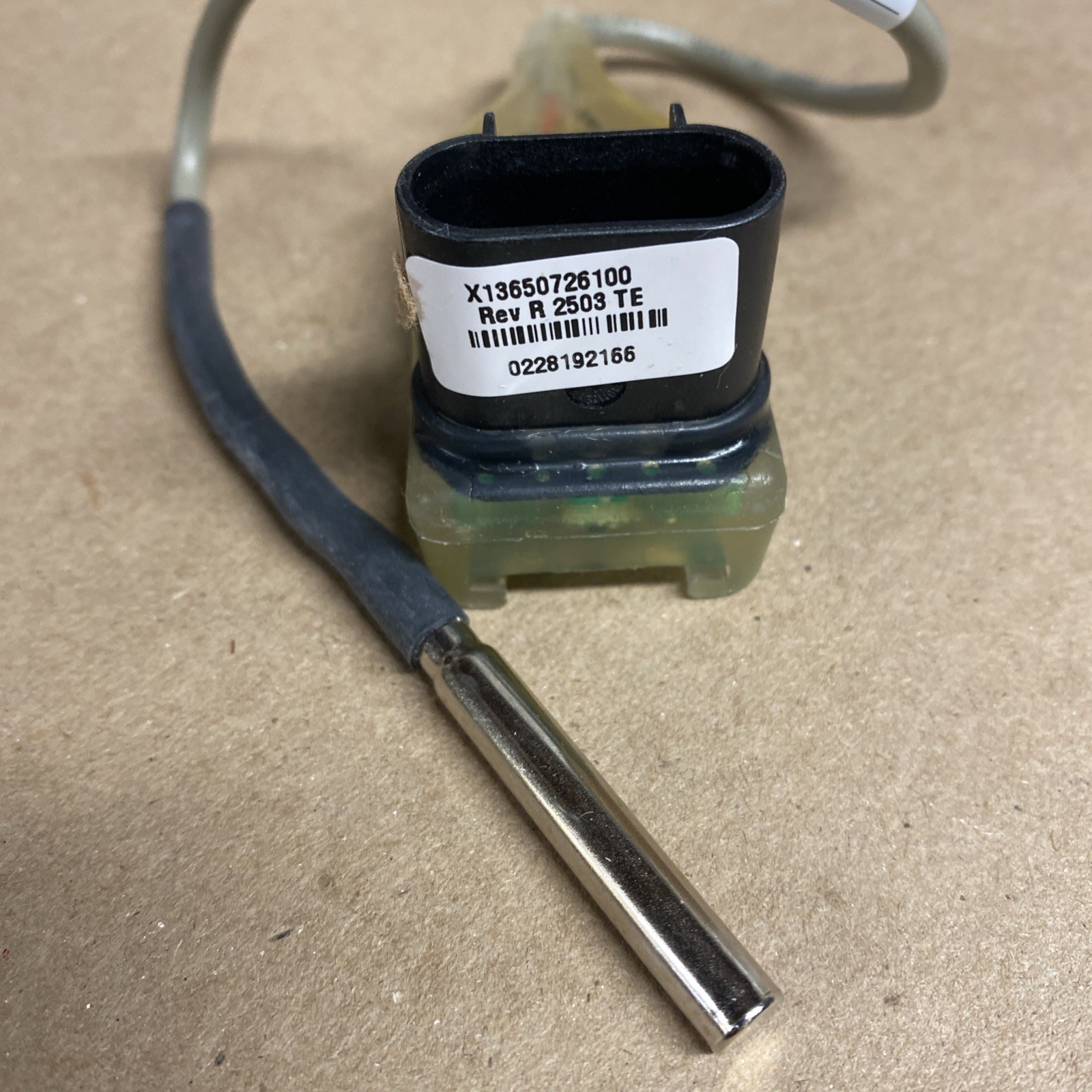 SEN02133 Trane Temperature Sensor - New. Programming Required. Overmolded
