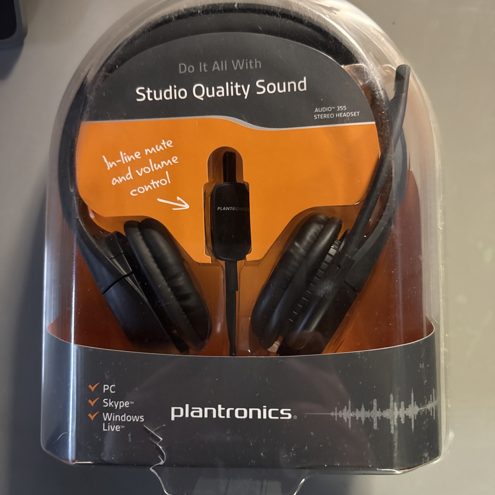 Plantronics 355 Audio Multimedia Headset Black Headband Studio Quality Sound New