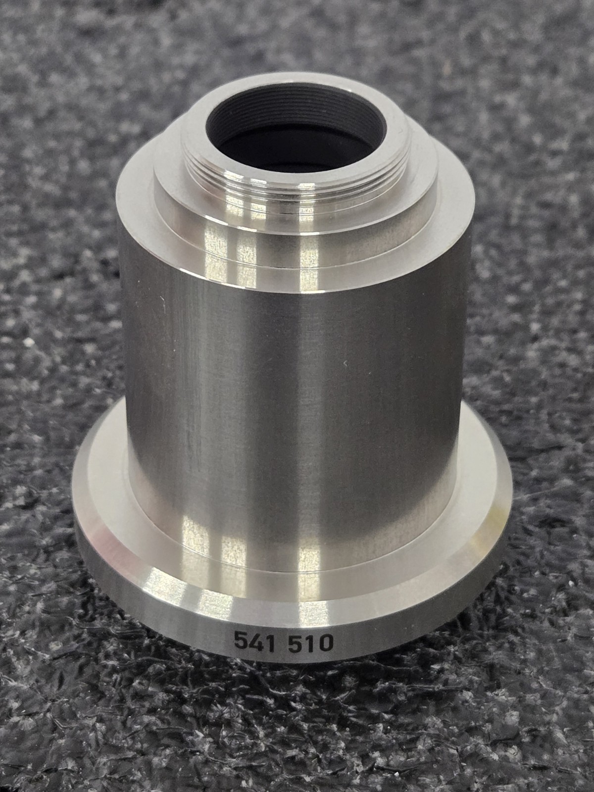 Leica 541510 Microscope C-Mount Tube   HC 1x C-Mount  1" = 16   2/3" = 11