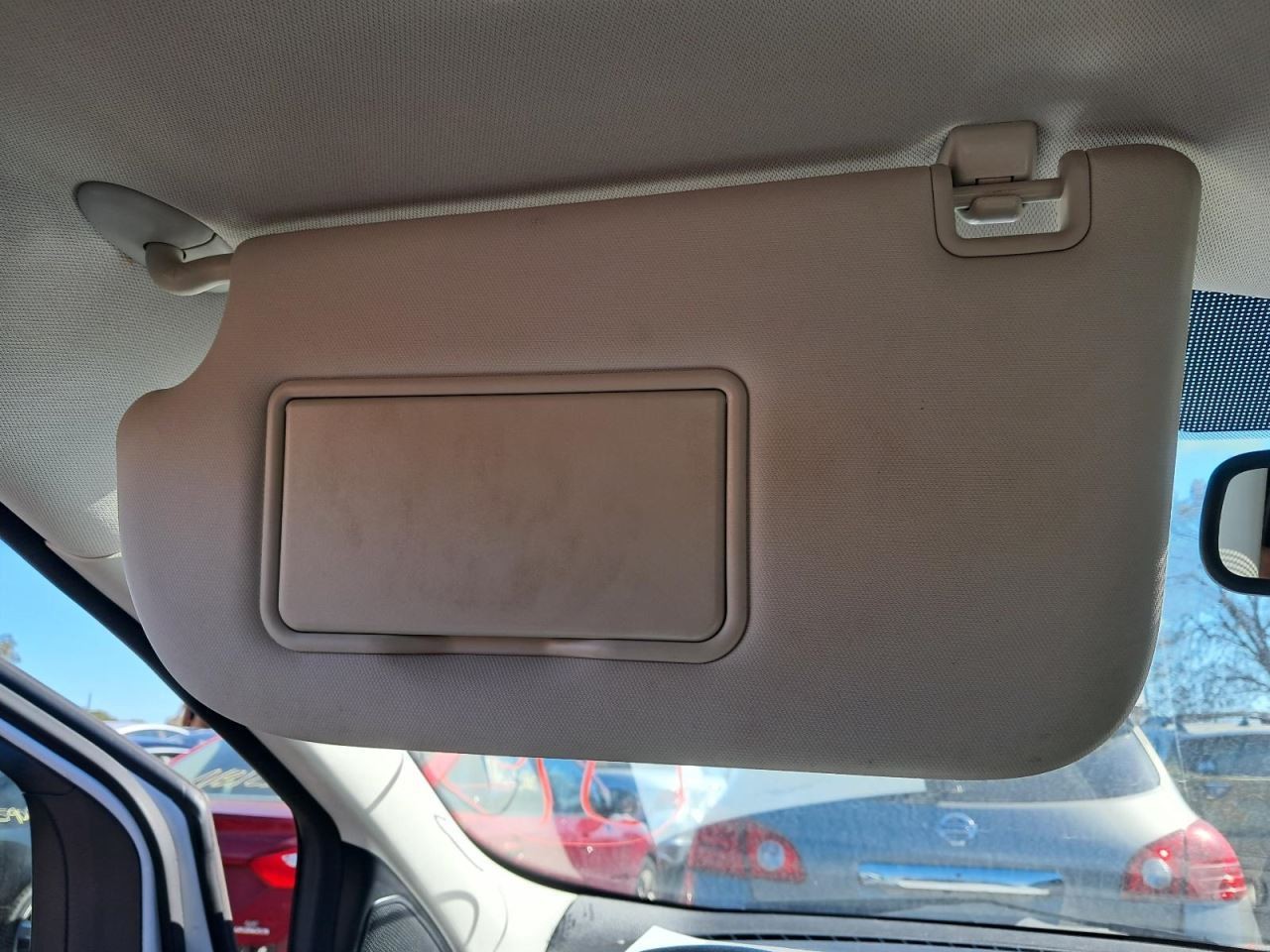 ESCAPE 2014 Glove Box 4842323