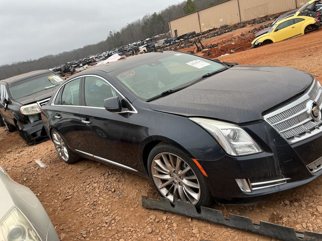 XTS       2013 Glove Box 4921910