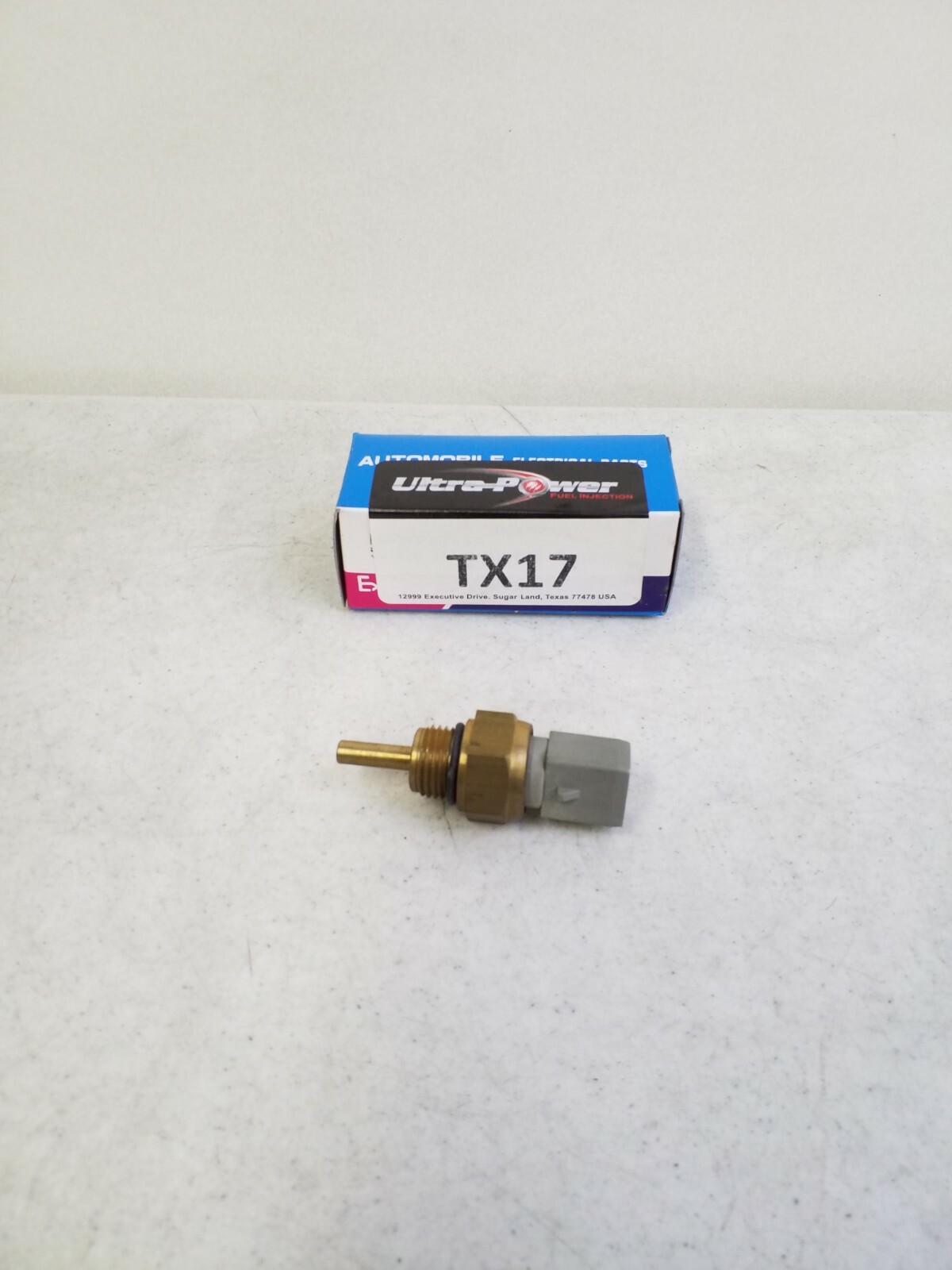 TX17 EXP Automobile Electrical Parts Engine Coolant Temperature Sensor