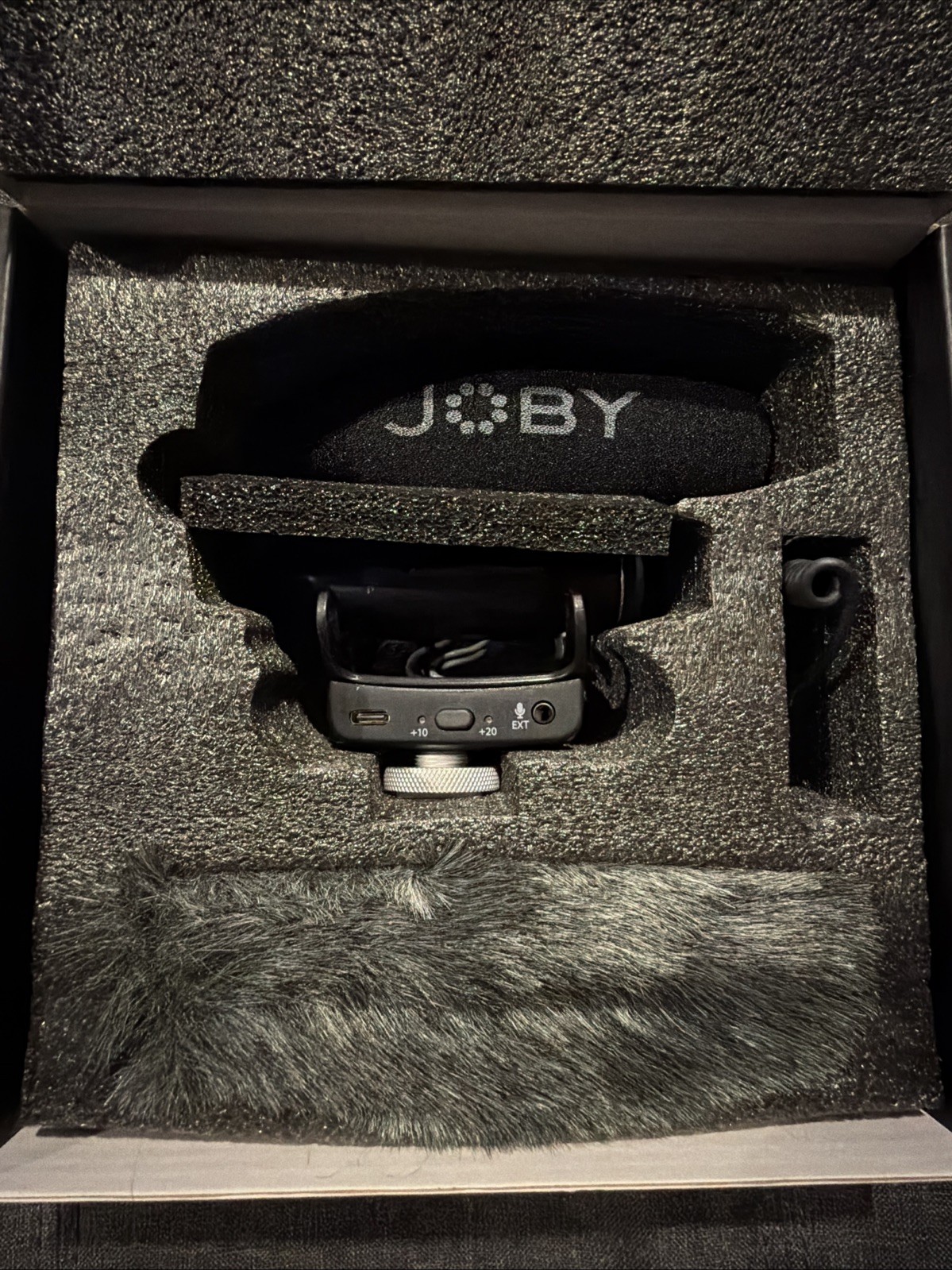 JOBY Wavo PRO Hybrid  Camera-Mount Shotgun Microphone BRAND NEW