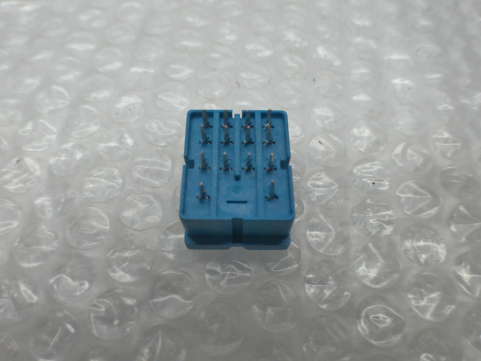 FINDER 94.14 RELAY BASE NSNP