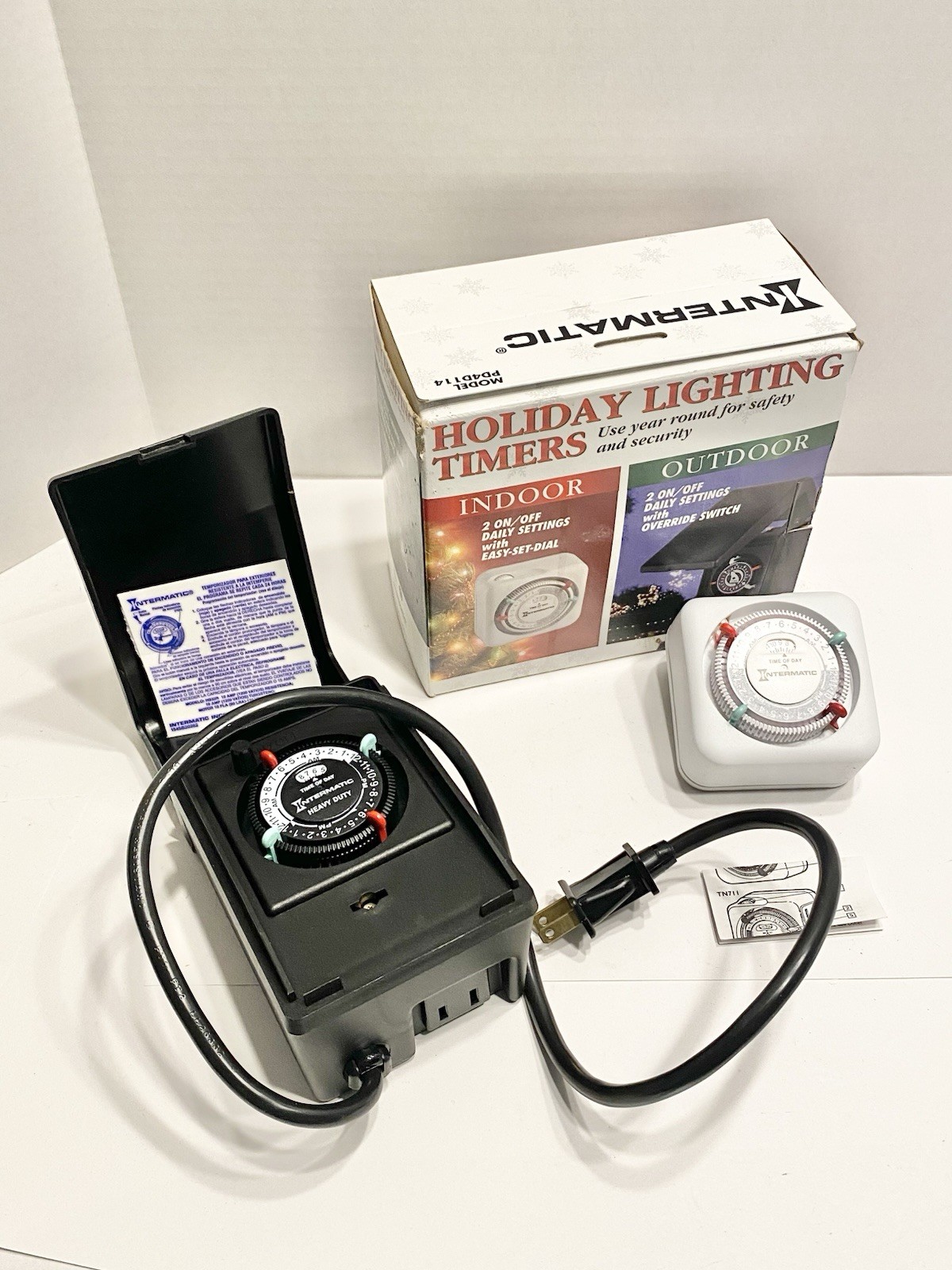 Intermatic Holiday Lighting Timer Combo Pack Indoor & Outdoor Model PD4D114