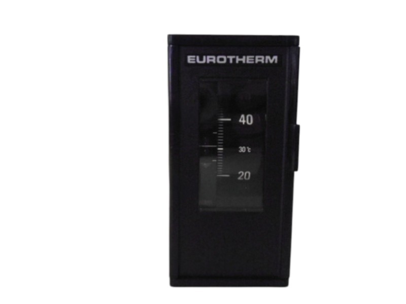 EUROTHERM 106-028-70-015-19-59-09 TEMPERATURE CONTROL NSNP
