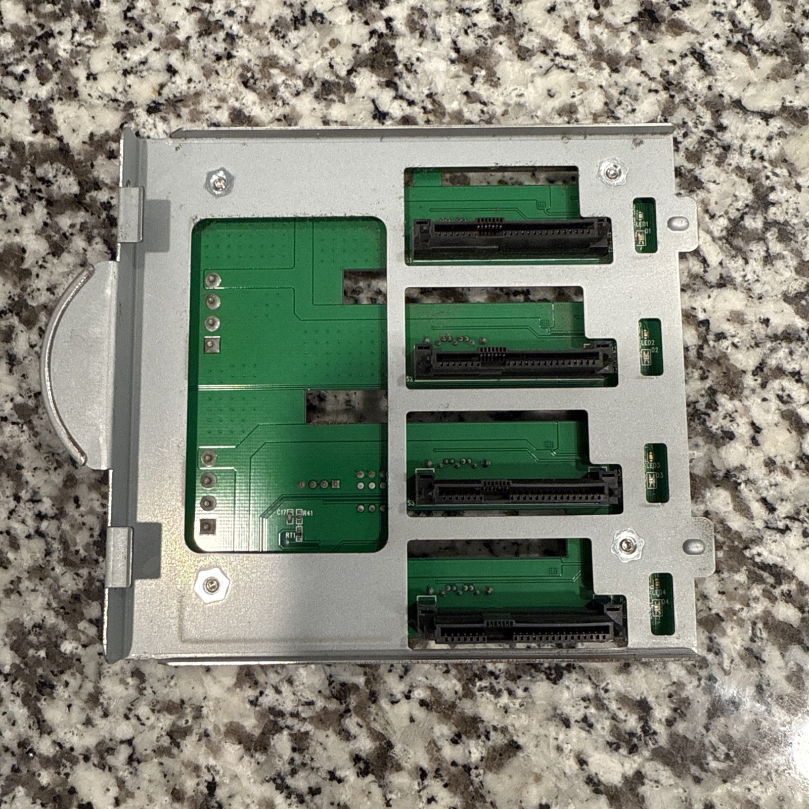 sata passive backplane 4 bay IW-MS04