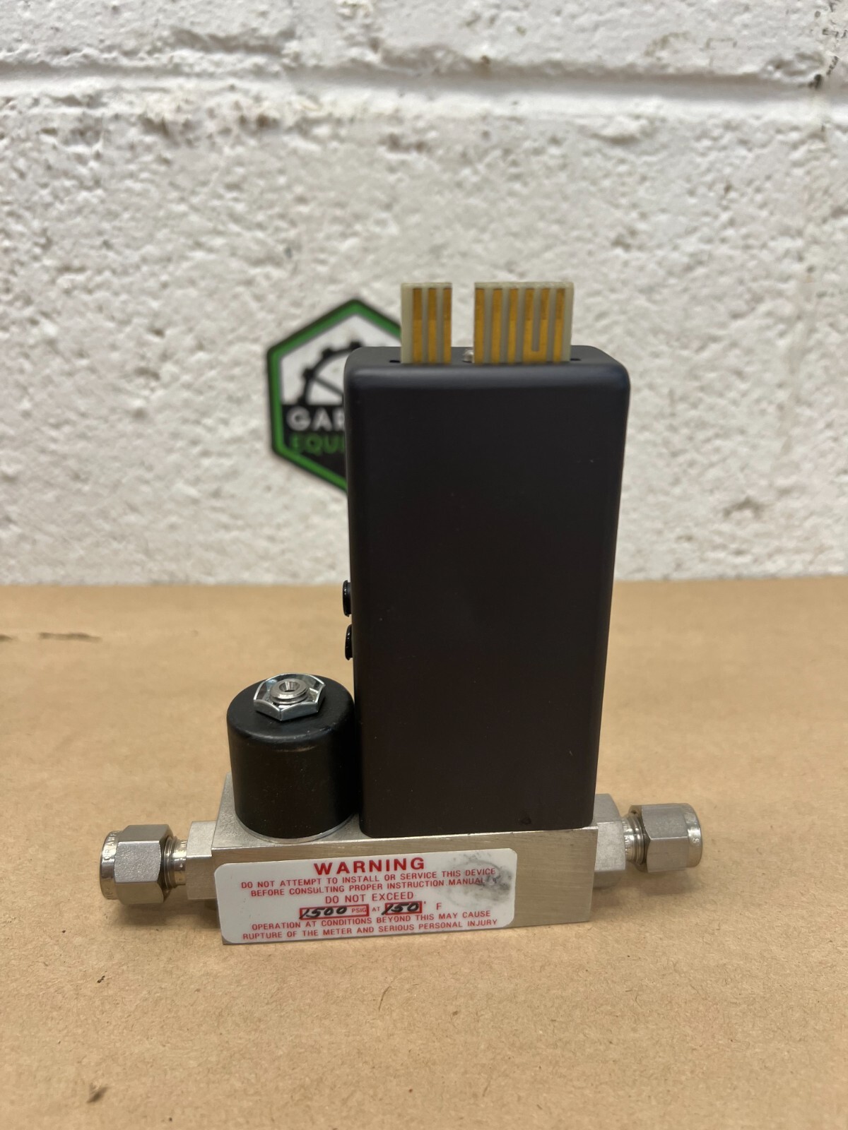 Brooks 5850TR Mass Flow Controller, 0-160 SCCM