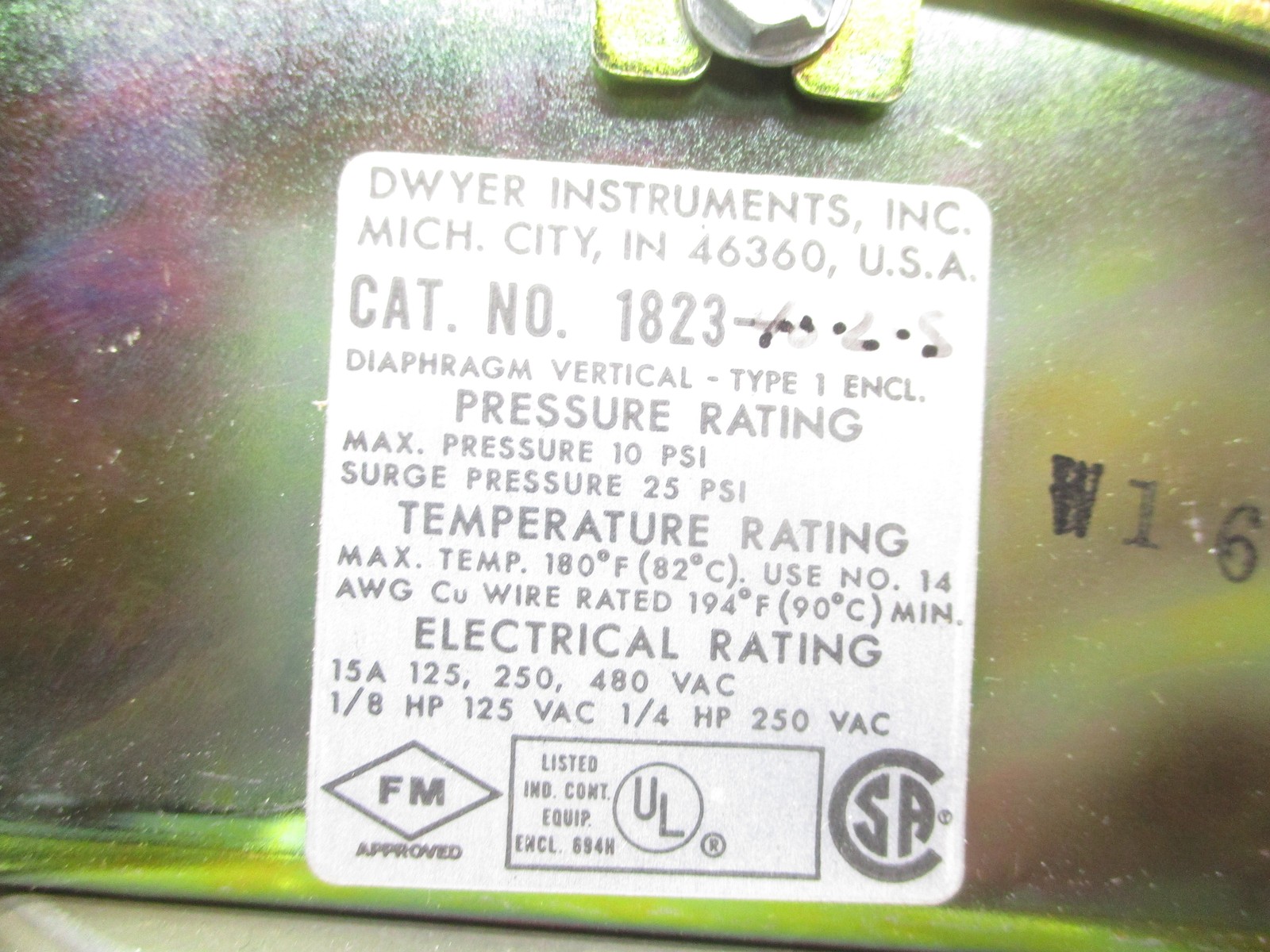 DWYER 1823-40-2.5 SWITCH NSMP