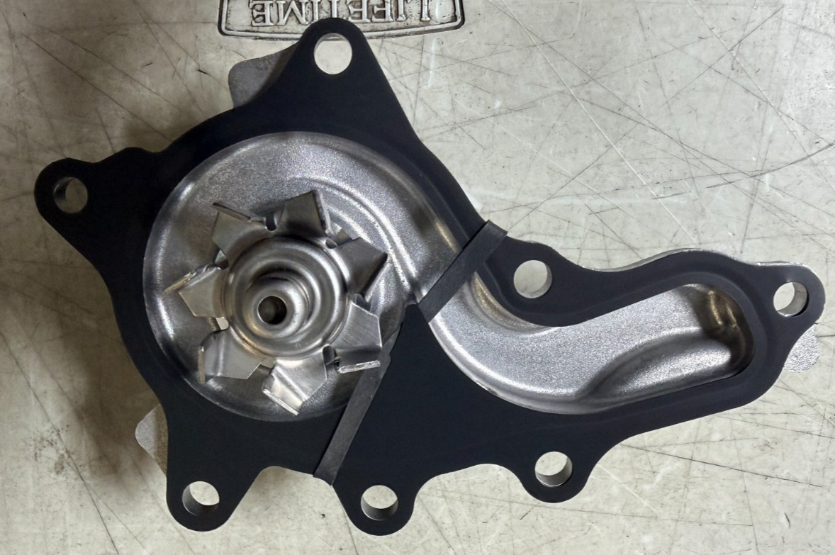 TOYOTA CAMRY/HIGHLANDER/RAV/SCION/SIENNA/VENZA WATER PUMP 16100-09515