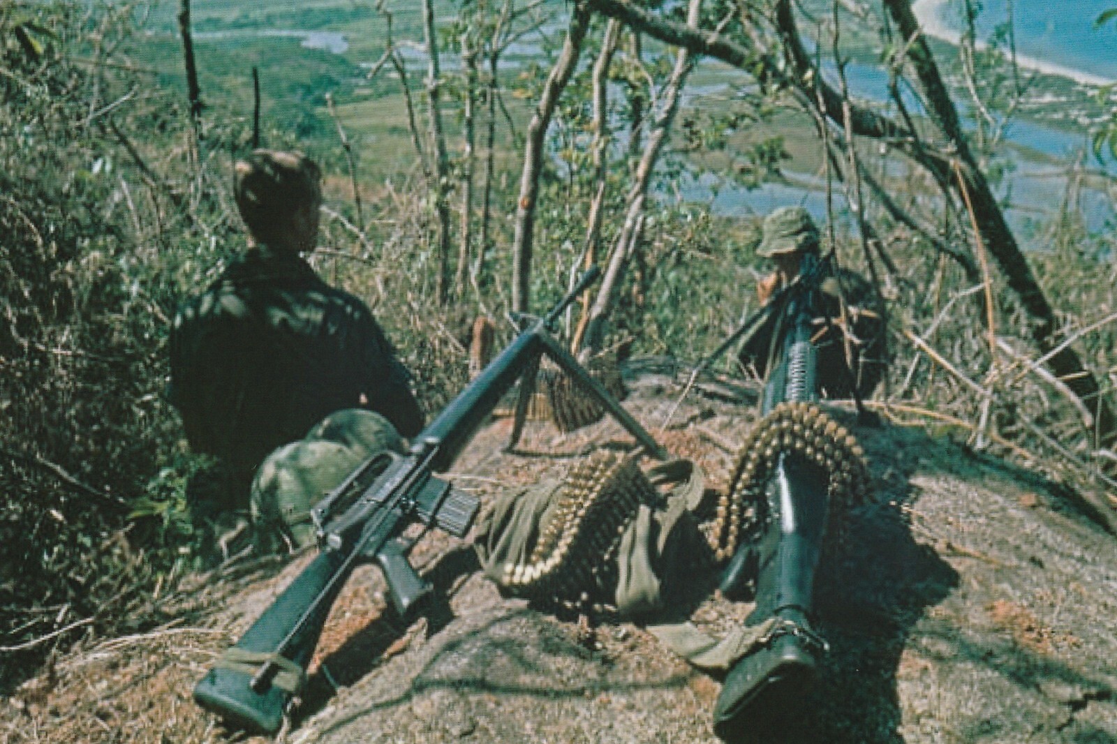 Vietnam  War  Photos --  US Soldiers Look Outs