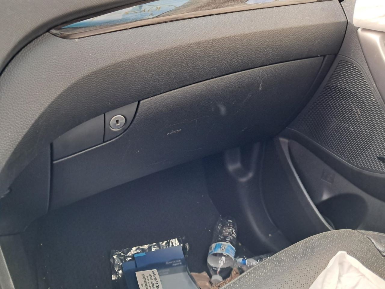 SANTA FE 2015 Glove Box 4798852