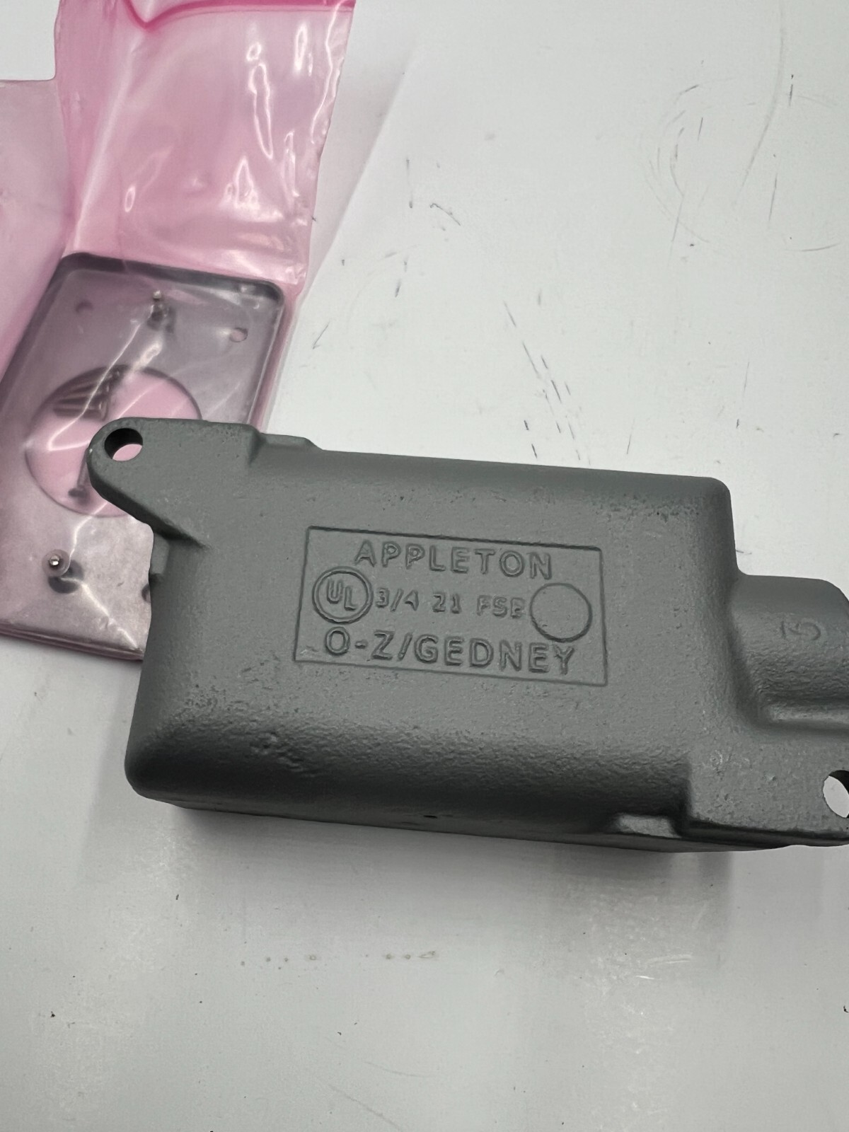STI Omron 44525-0040 TS-B1 Electrical Box, 1-Hub For Touch Start, Gray