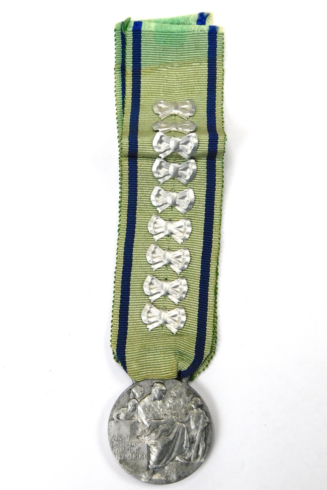Italian Italy WW2 Maternal Medal Award Badge