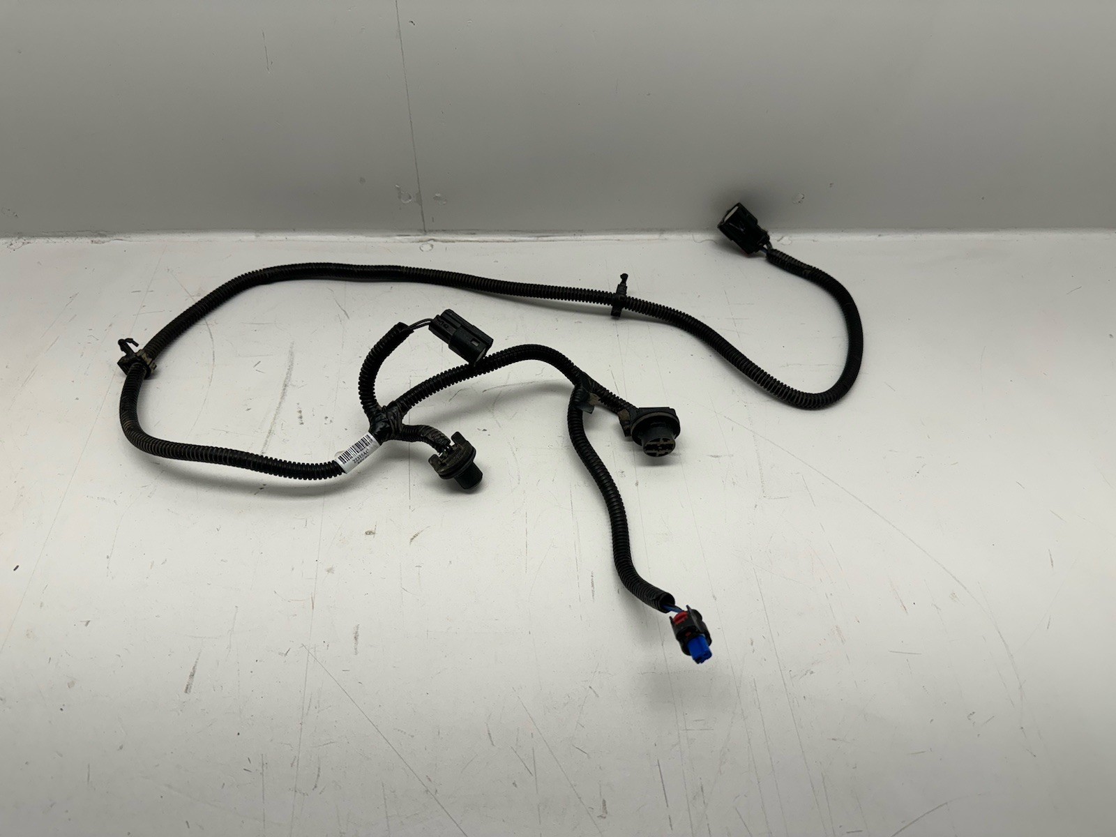 Genuinw OEM 2019-2024 GMC Sierra Tail Light Full LED Wiring Harness  Right Left