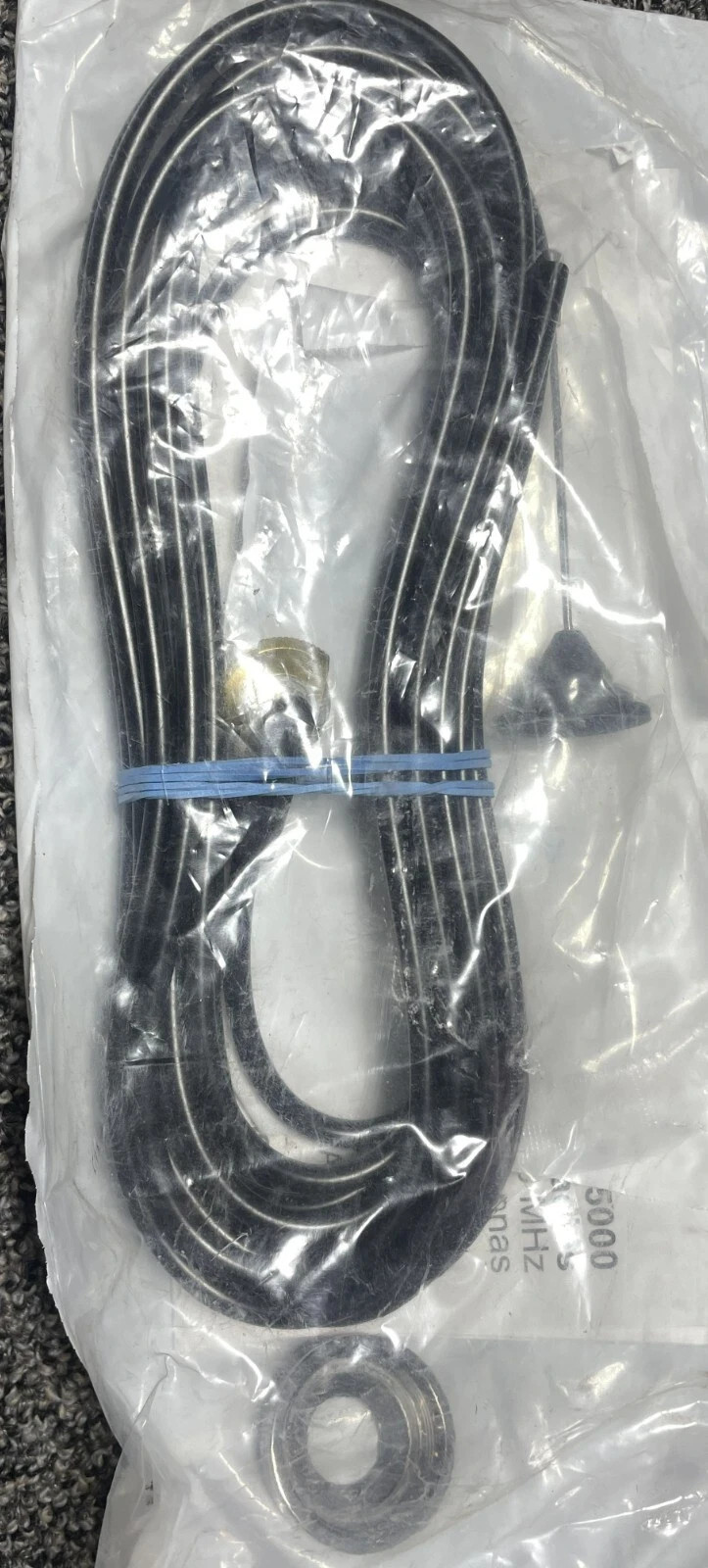OEM Motorola HAF4016A 764-870 MHZ ASTRO XLT 5000 Vehicle Roof Top Mount