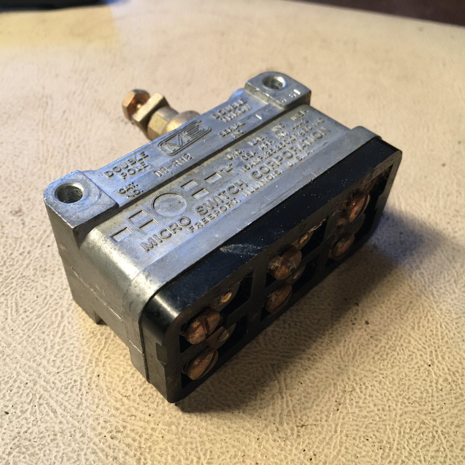 Micro Switch DB-RH2,  NOS