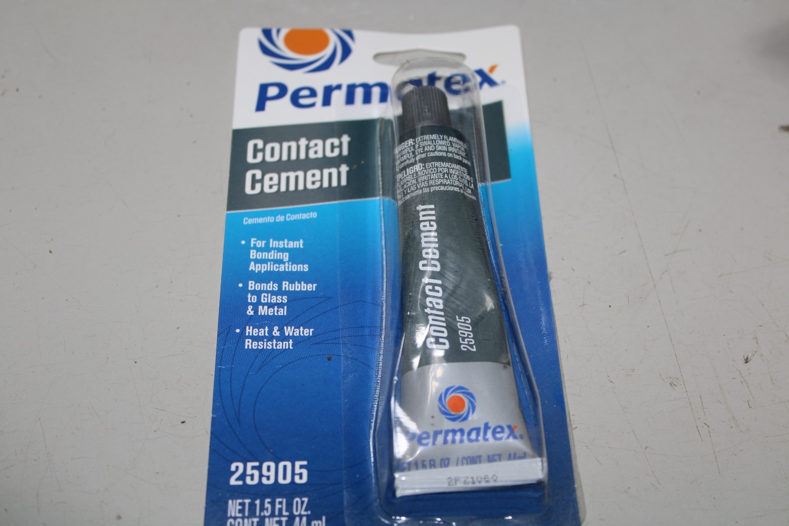 Permatex 25905 Contact Cement Instant Bonding 1.5oz