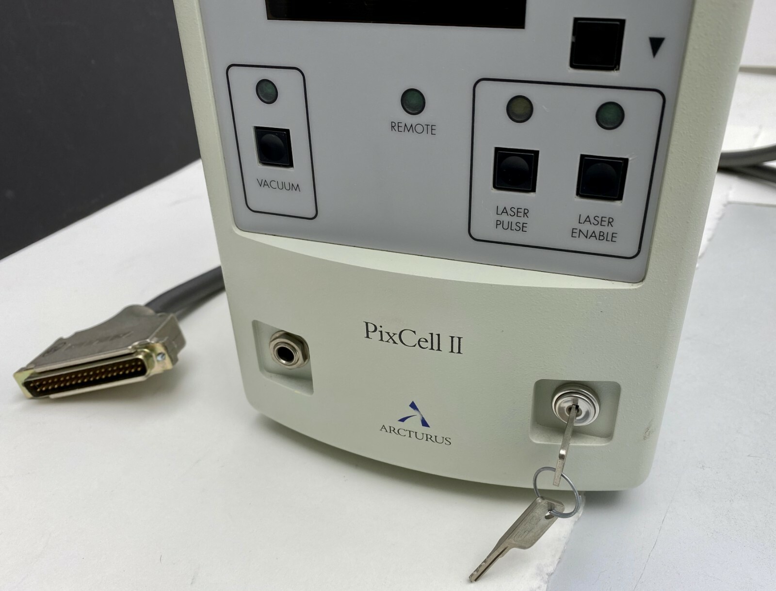 Arcturus PixCell II Model LCM1612 Instrument Controller w/ Keys