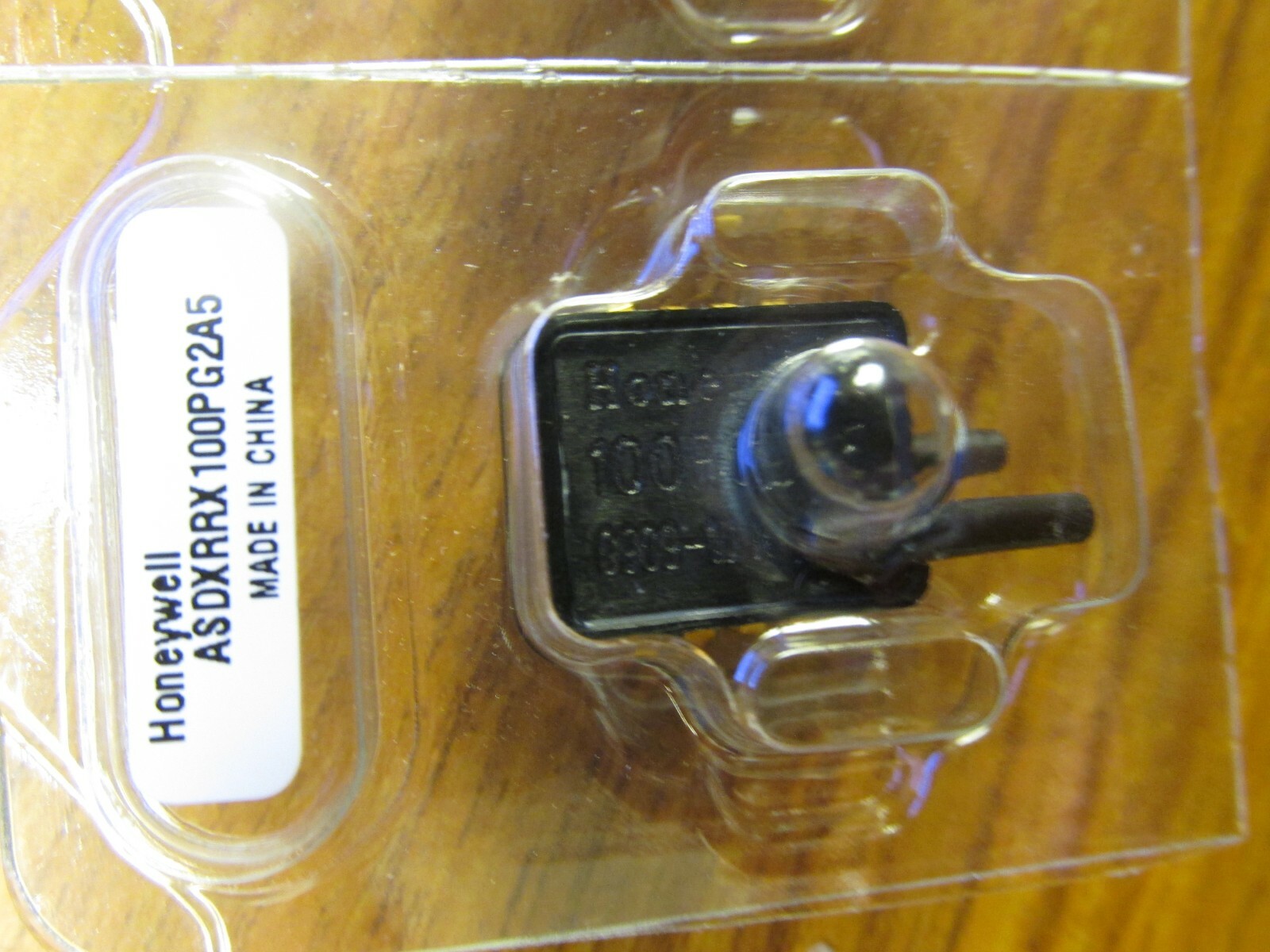 NEW.. Honeywell Sensing & Productivity Cat# ASDXRRX100PG2A5 .. WG-108
