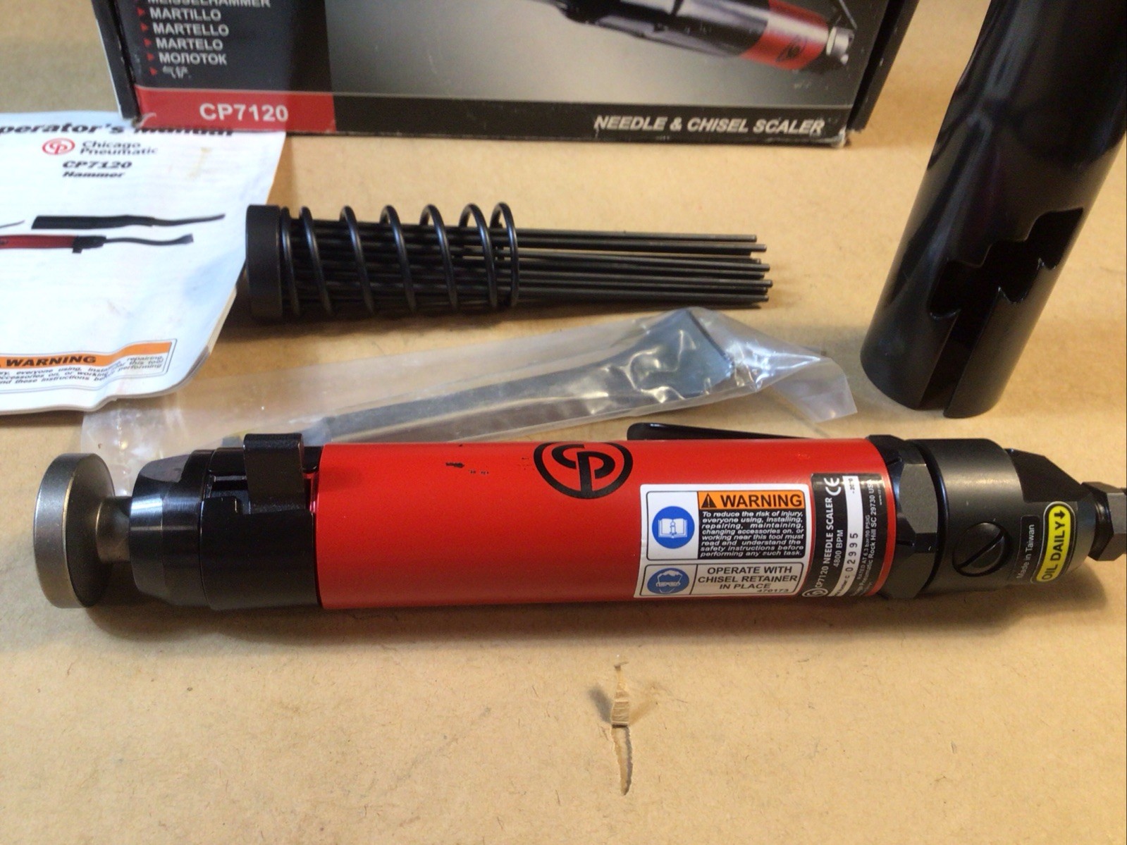 Chicago Pneumatic CP7120 Needle Scaler / Chipper Hammer