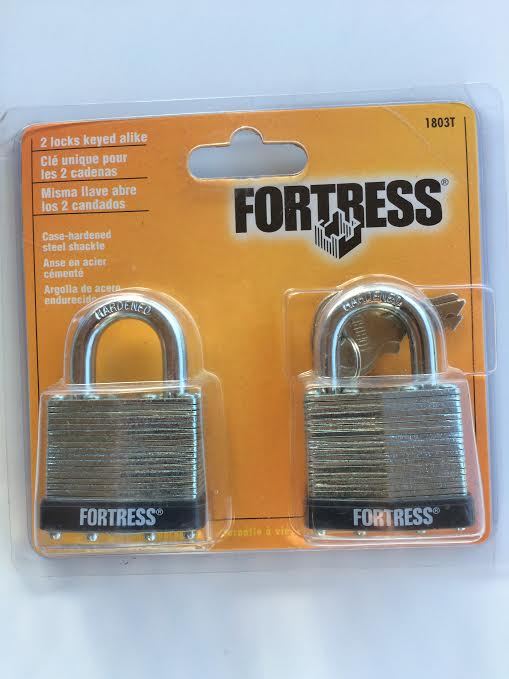 1803T Master Lock Fortress 2 Pack 11/2"  Laminated Keyed Alike Padlock New In Pk