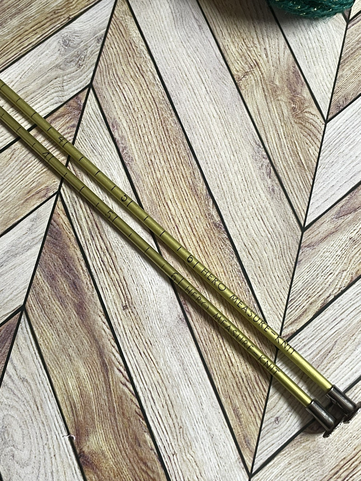 Vintage Hero Measure Knit Knitting Needles Size 2