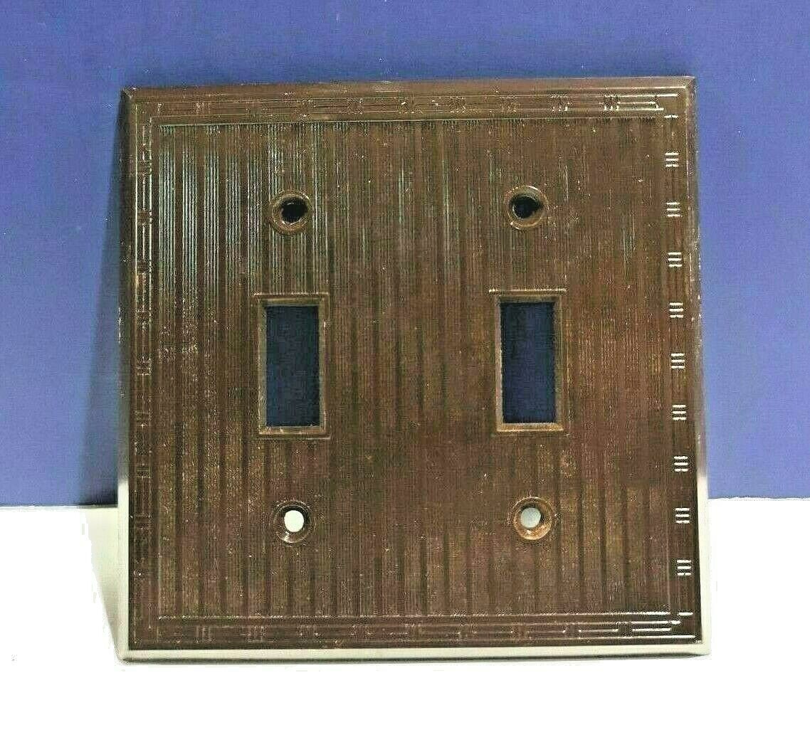 VINTAGE Brown 2-Gang LIGHT SWITCH WALL PLATE Ribbed TOGGLE Sierra NEW 91072
