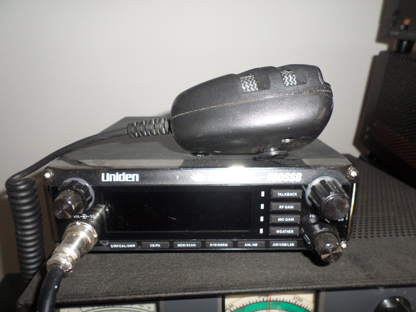 UNIDEN 980 Bearcat CB 40 Channel Sideband AM Radio