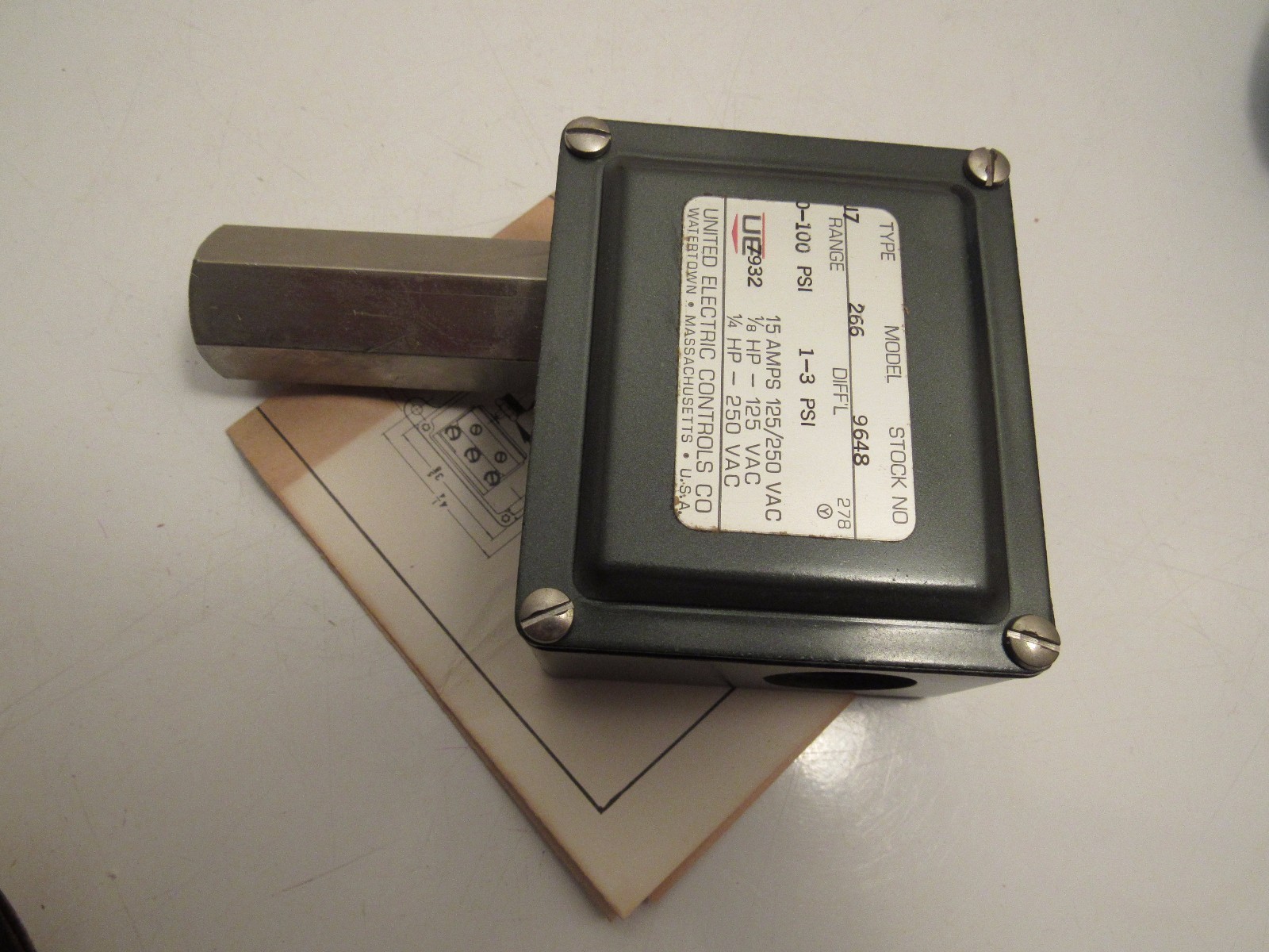 United Electric Controls J7-266 PRESSURE SWITCH