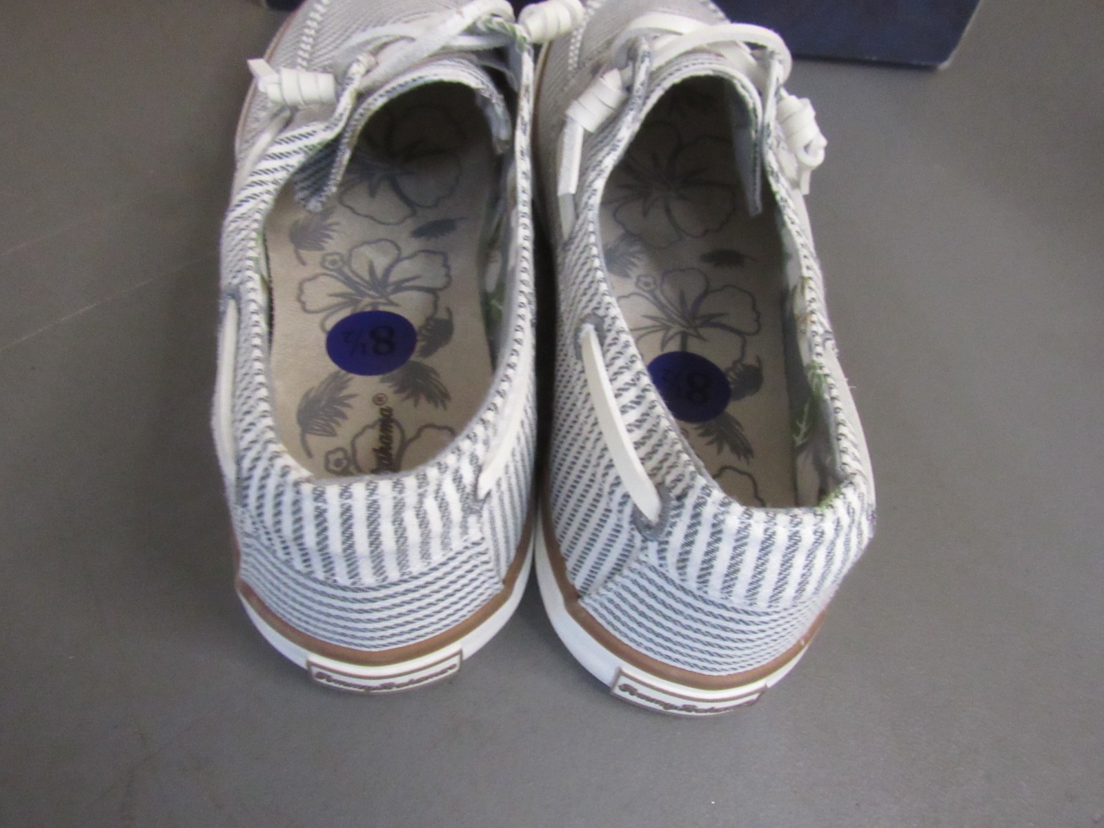 NIB Tommy Bahama No-Tie Sneakers / Boat Shoes Size 8.5