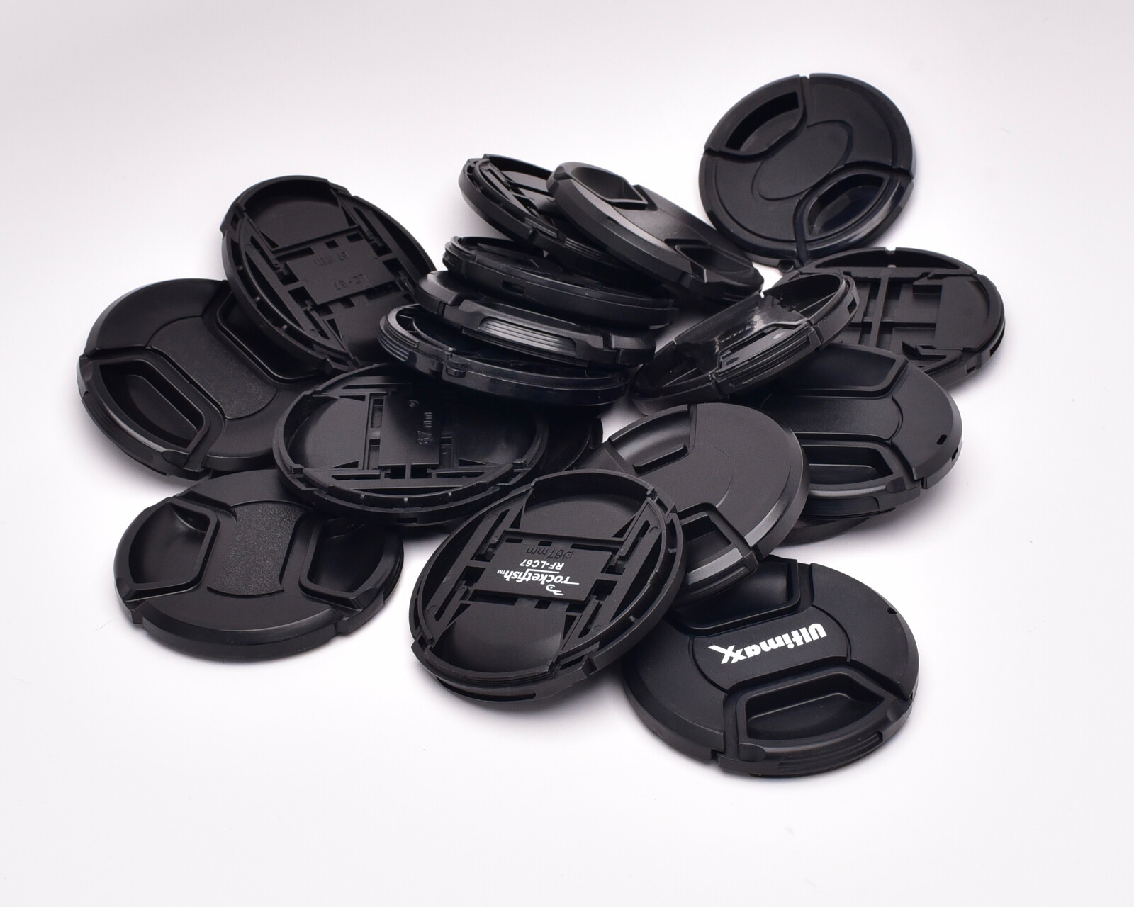 Unbranded 67mm Front Lens Pinch Cap Lot Qty-18  (#T1268)