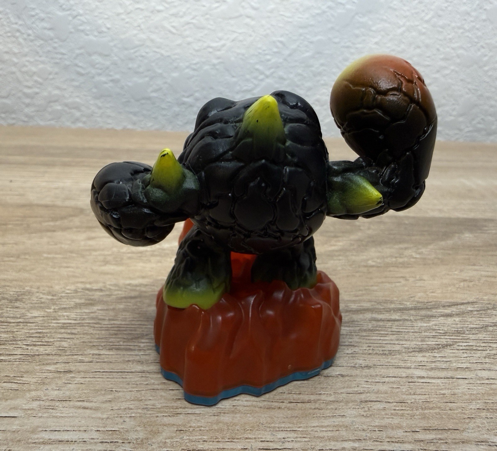 Skylanders Swap Force Figure – Volcanic Eruptor | Eruptor Variant (Blue Base)