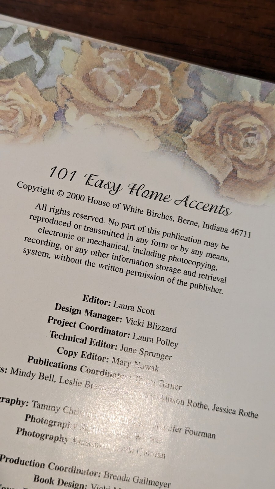 101 Easy Home Accents PLASTIC CANVAS PATTERN BOOK Very Good Used