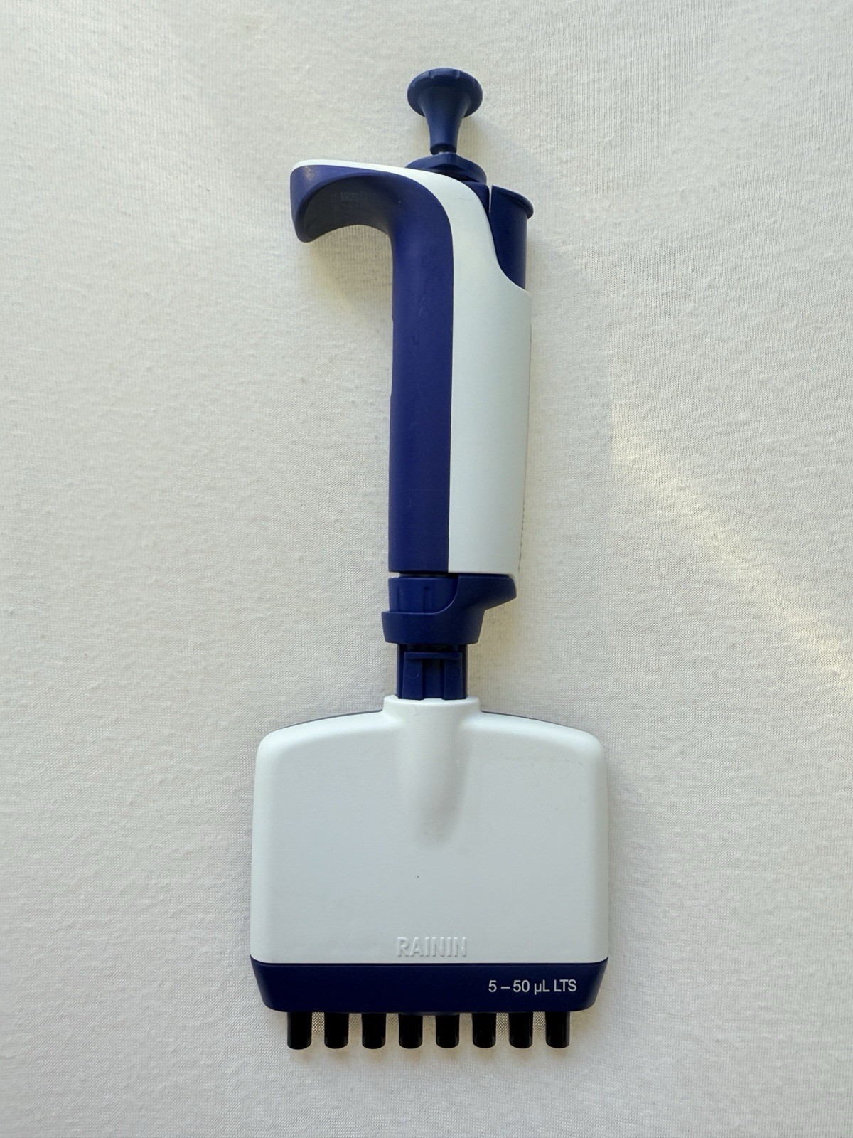 RAININ Pipet-Lite L-50 XLS 5-50uL LTS Multi Adjustable 8-Channel Pipette