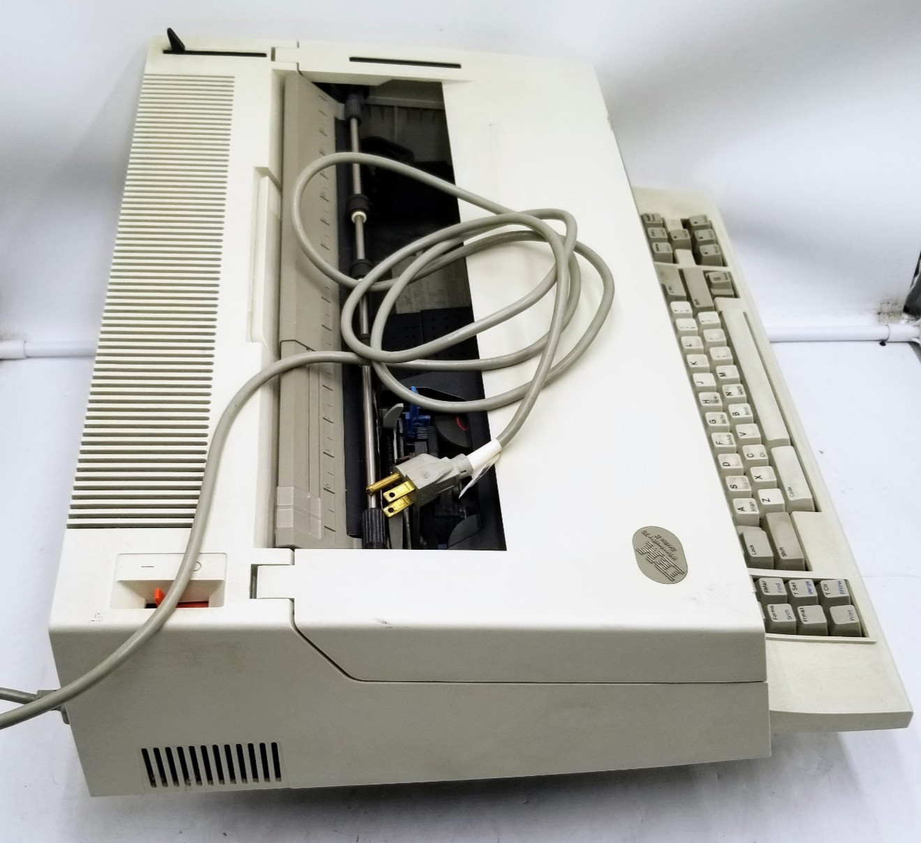 Vintage IBM Wheelwriter 70 Series II -AS IS READ DESCREPTION