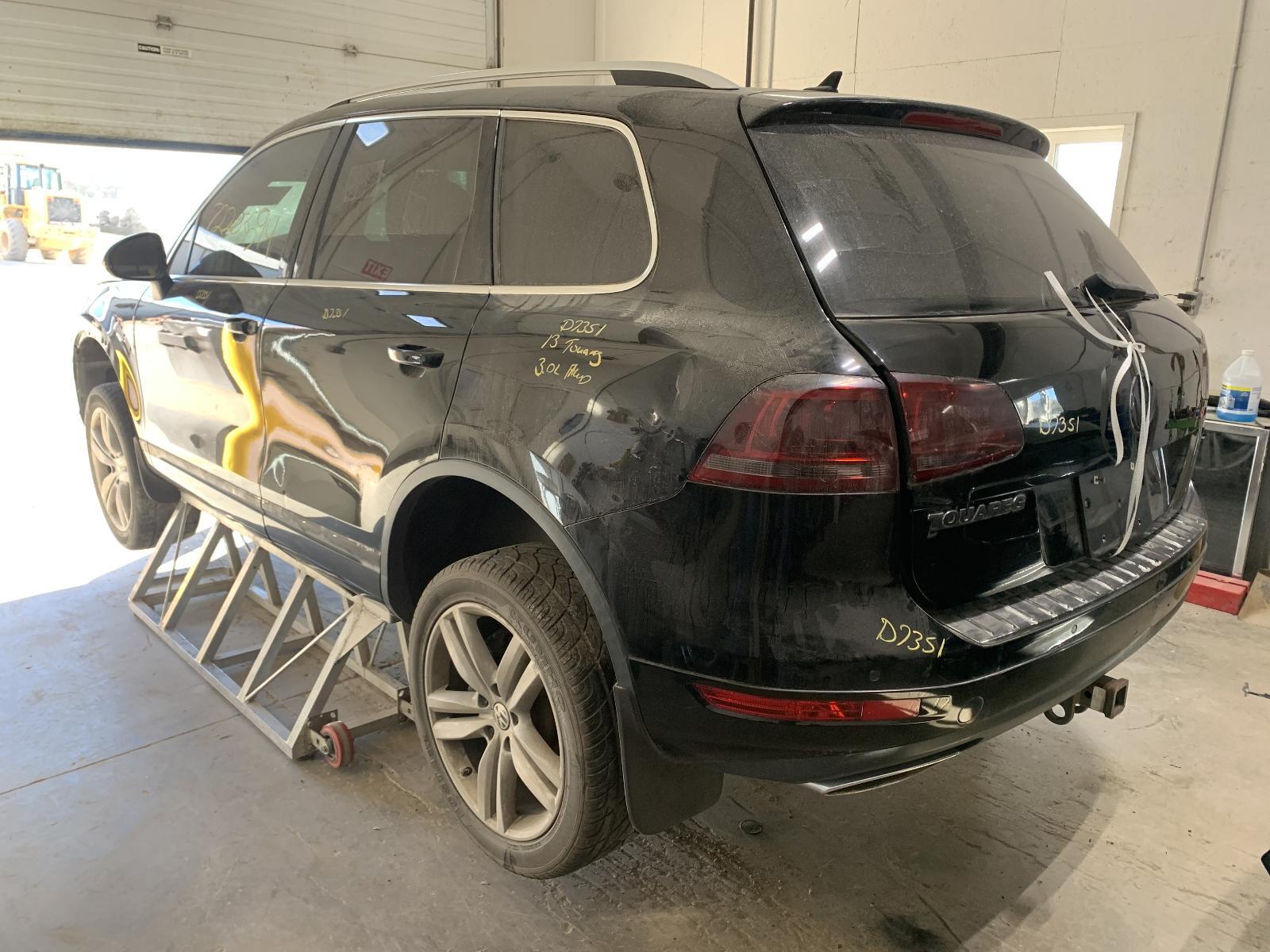 Used Floor Jack fits: 2013 Volkswagen Touareg Grade A
