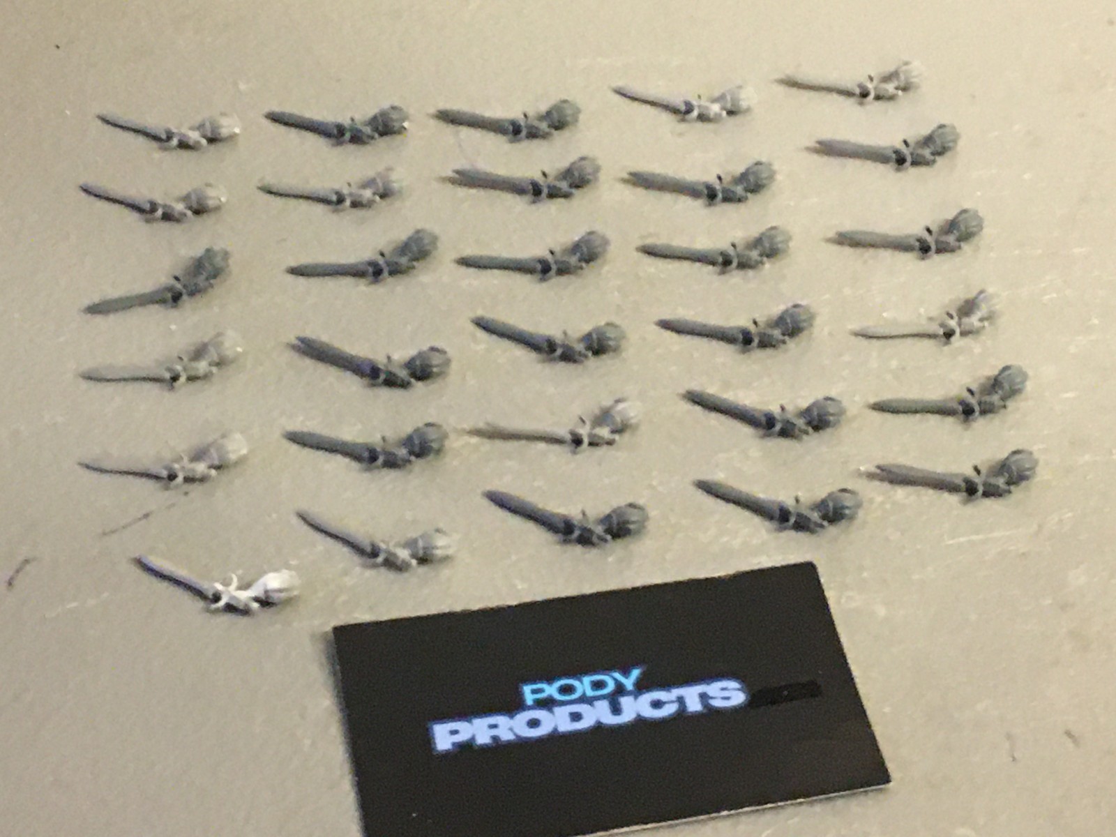 A37977 WARHAMMER FANTASY OLD WORLD HIGH ELVES BITS LOT SWORD ARMS GW