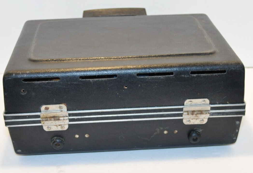 B&K Model 466 CRT Tester Rejuvenator by Dynascan AS IS Untested Powers On *READ*