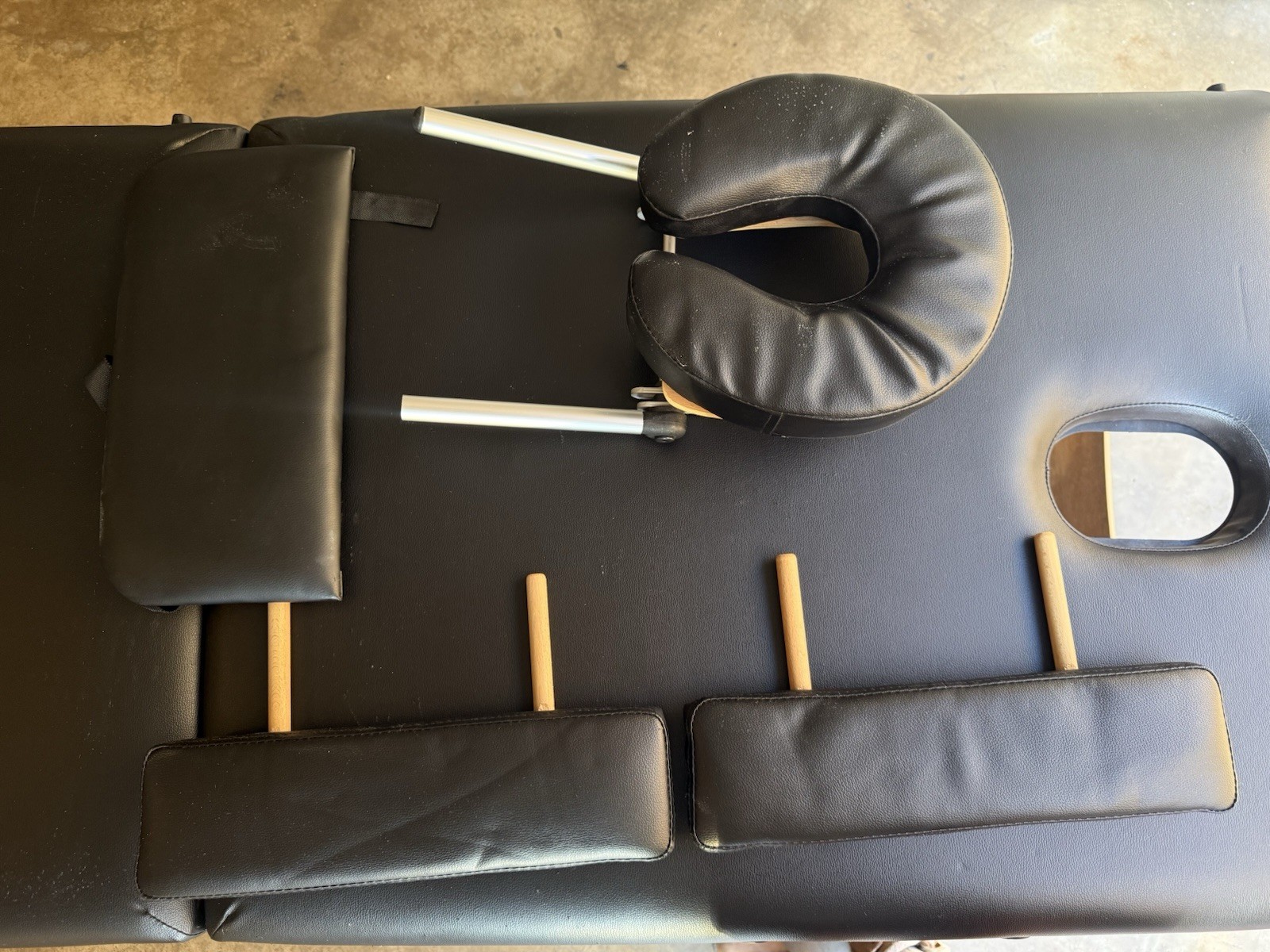 FDS Massage Portable Foldable Massage Table Black Adjustable Headrest Wood Frame