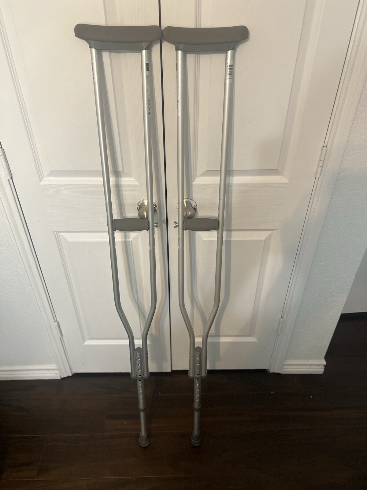 Medline Crutches