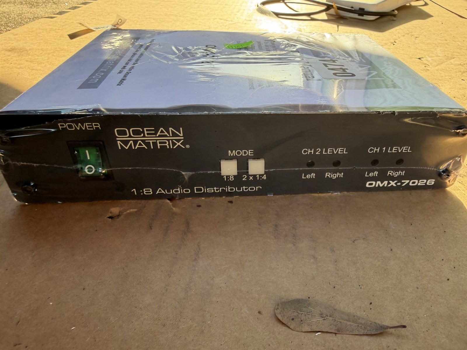 Ocean Matrix OMX-7026 1:8 Analog Audio Distributor, Green Phoenix Connectors