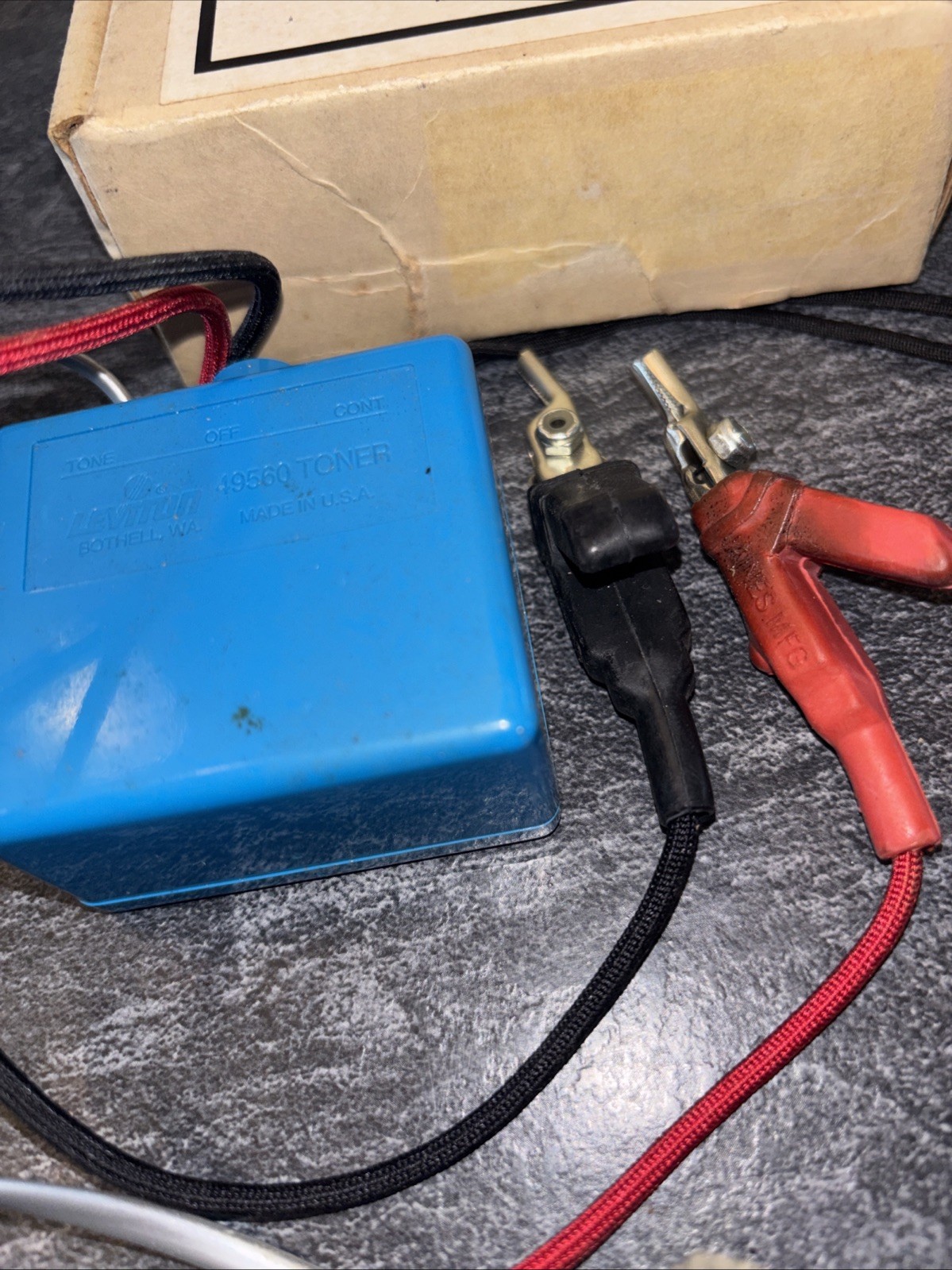 Leviton 49560 Circuit Tone Generator Testing Set Tool LOC T