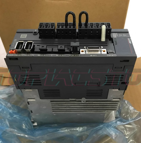 NEW MITSUBISHI MDS-DJ-V1-30 Servo Drive 1PC