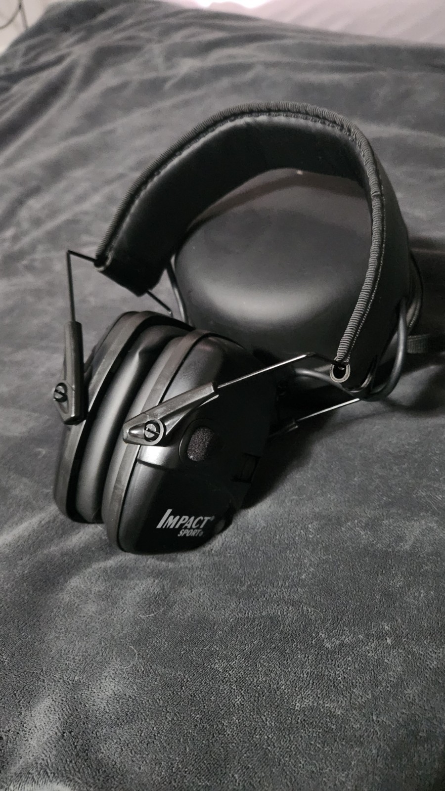 Howard Leight Impact Sport Electronic Shooting Earmuff