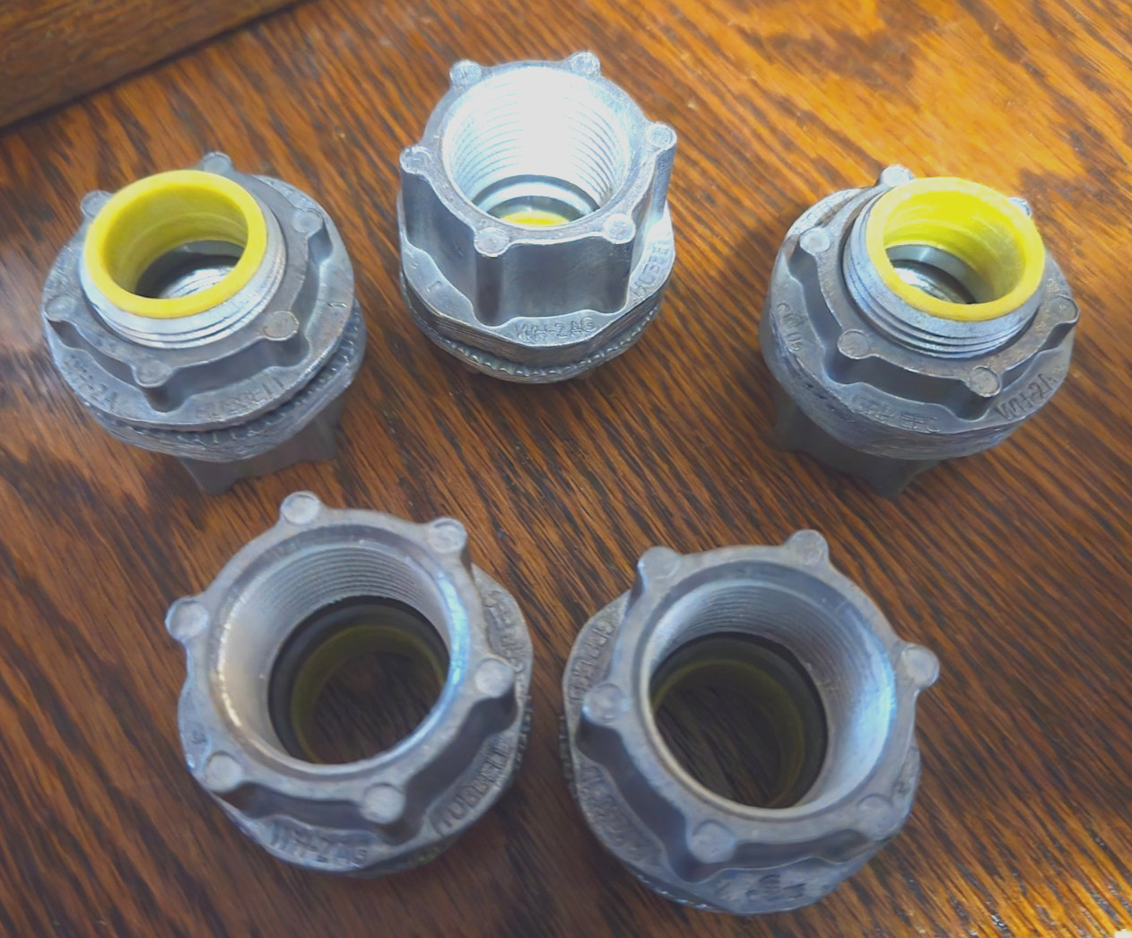 Hubbel/Killard 3/4" Die Cast Zinc Threaded Hubs Insulated Throat QTy 5